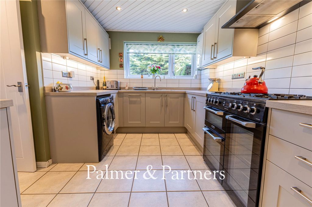 Property photo 3 of 20 Picture No. 04