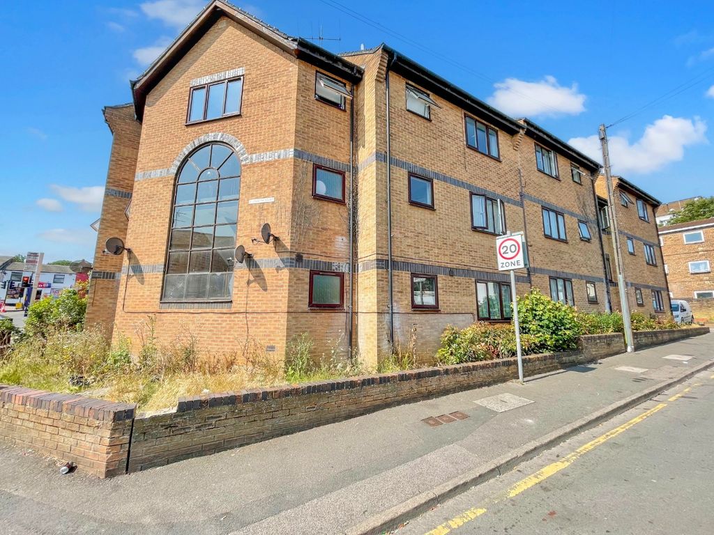 Property photo 1 of 6 4261451