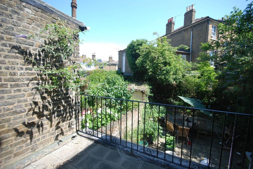 Property photo 2 of 6