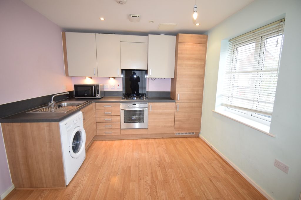 Property photo 2 of 9