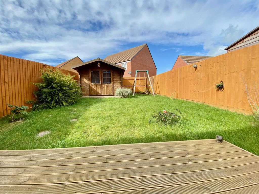 Property photo 2 of 14