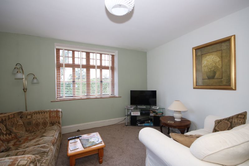 Property photo 3 of 12 Sitting/Dining Room