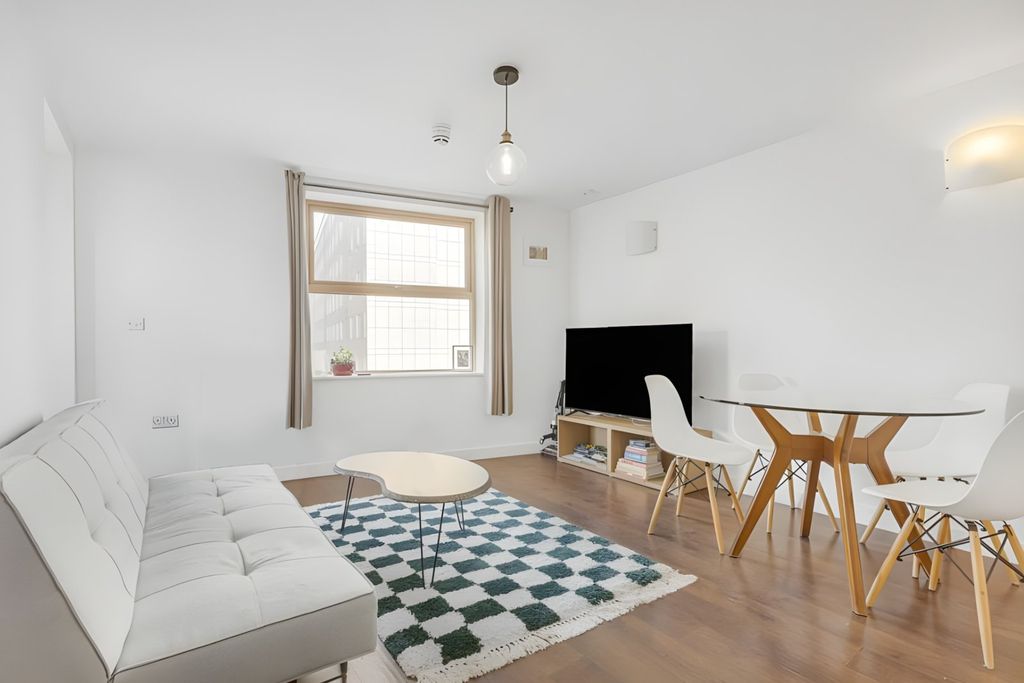 Property photo 1 of 8 Picture No. 01