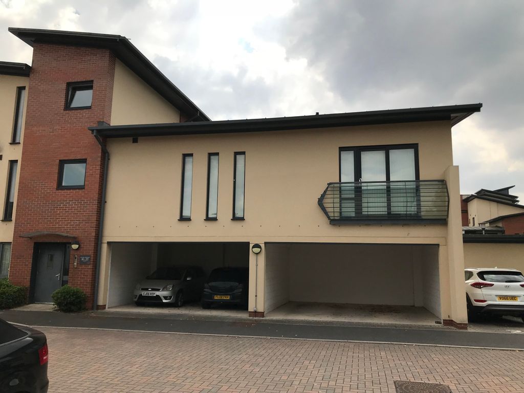 Property photo 1 of 9 Front