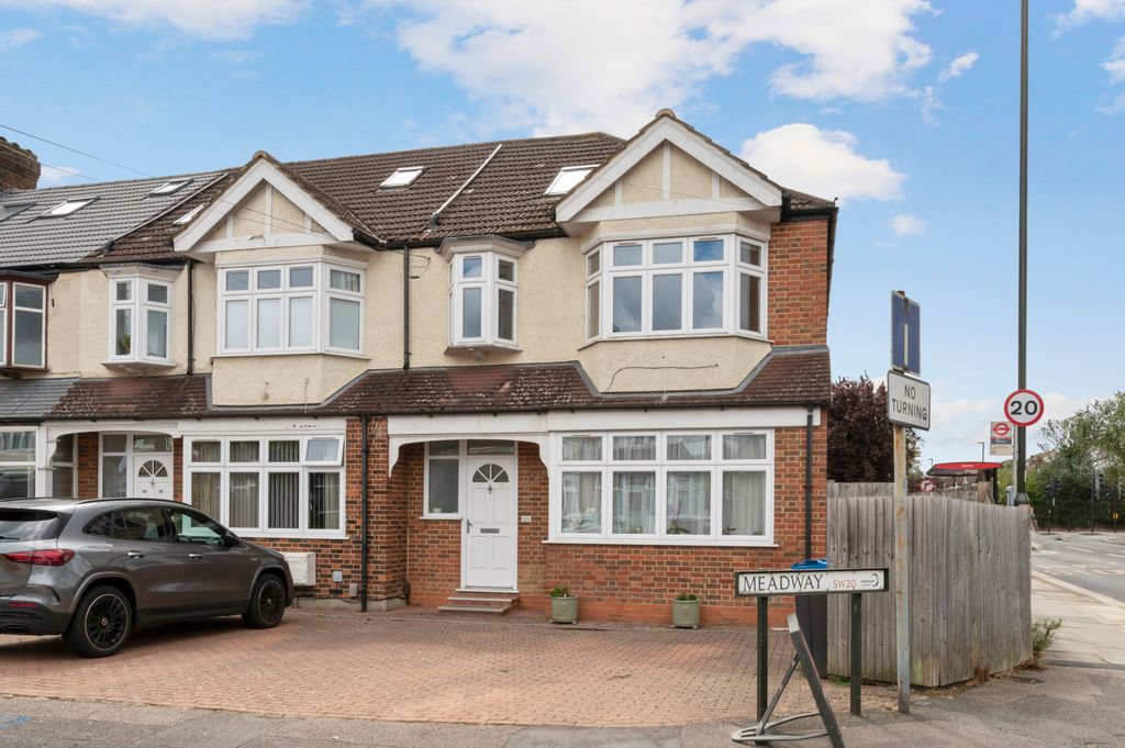 Property photo 3 of 16 Picture No. 13