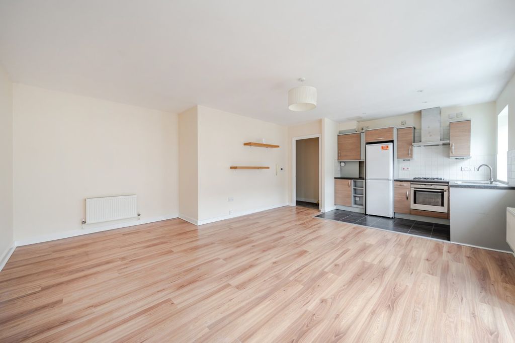 Property photo 2 of 11 Picture No. 10