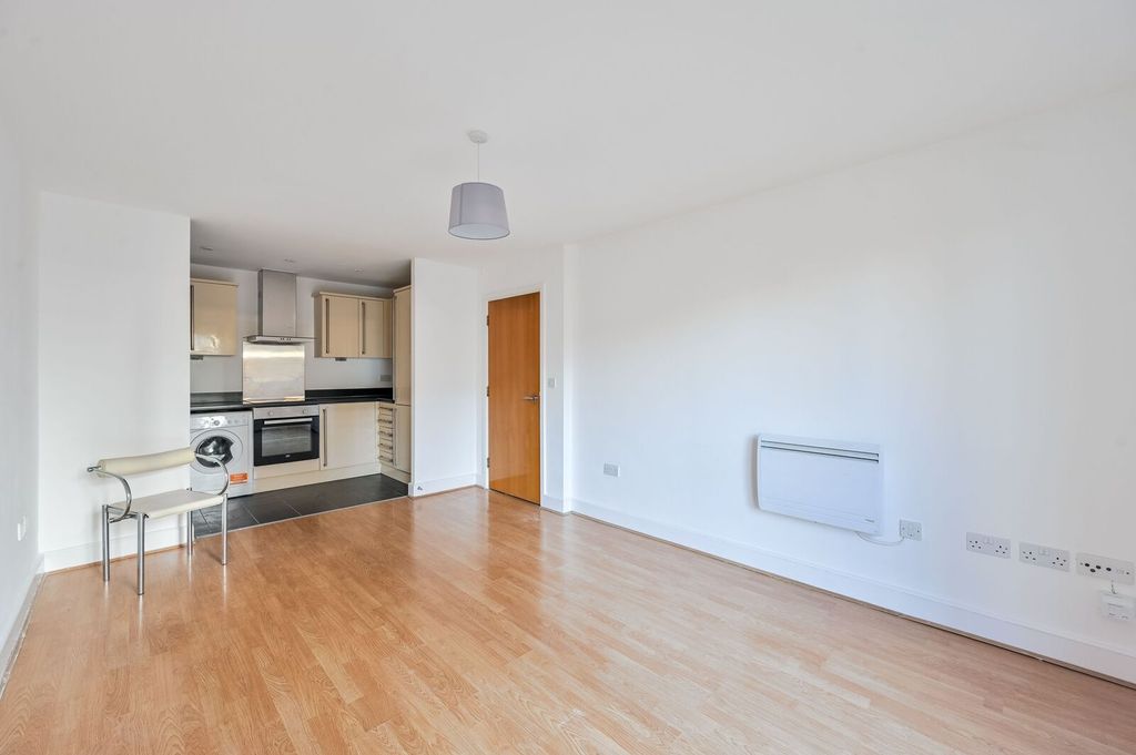Property photo 2 of 7