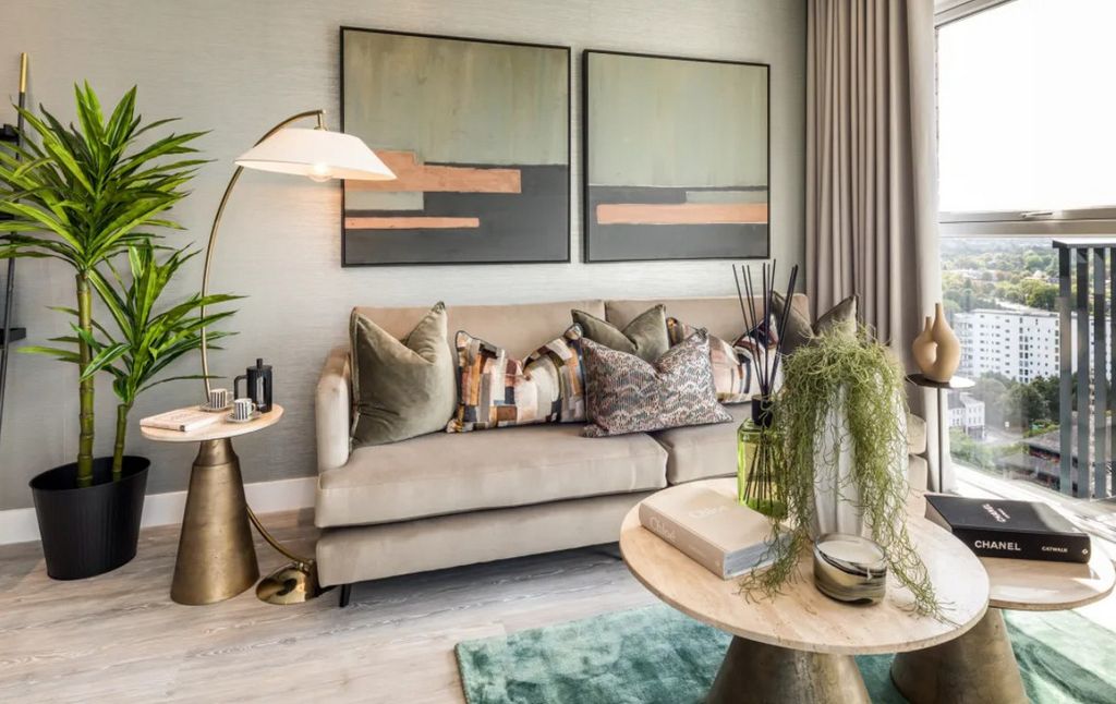 Property photo 2 of 13