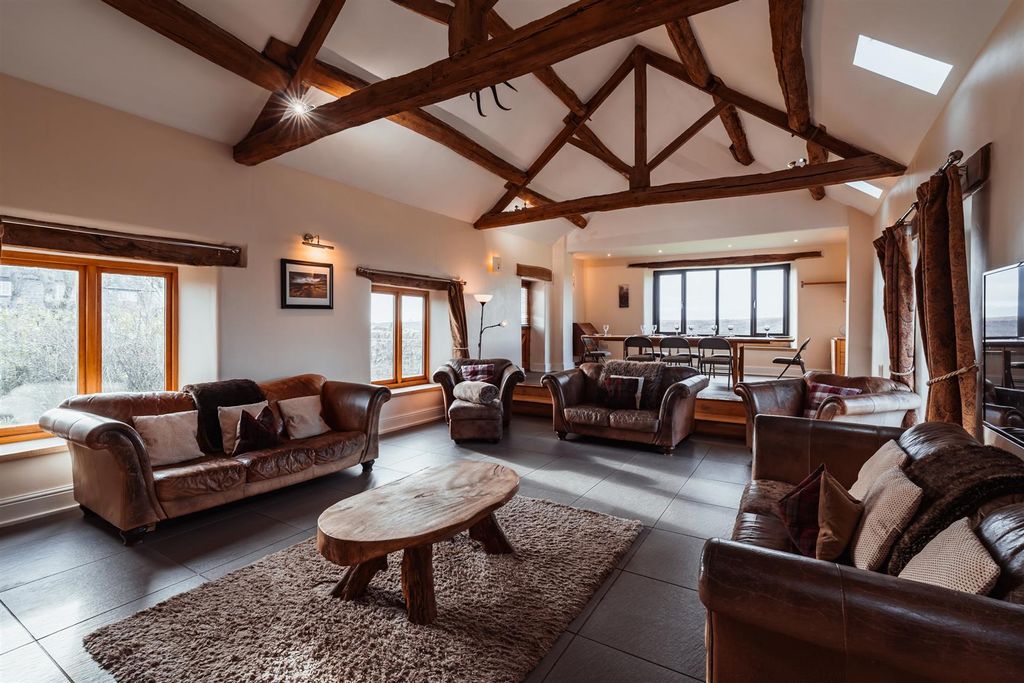 Property photo 3 of 41 Lounge/Dining Room