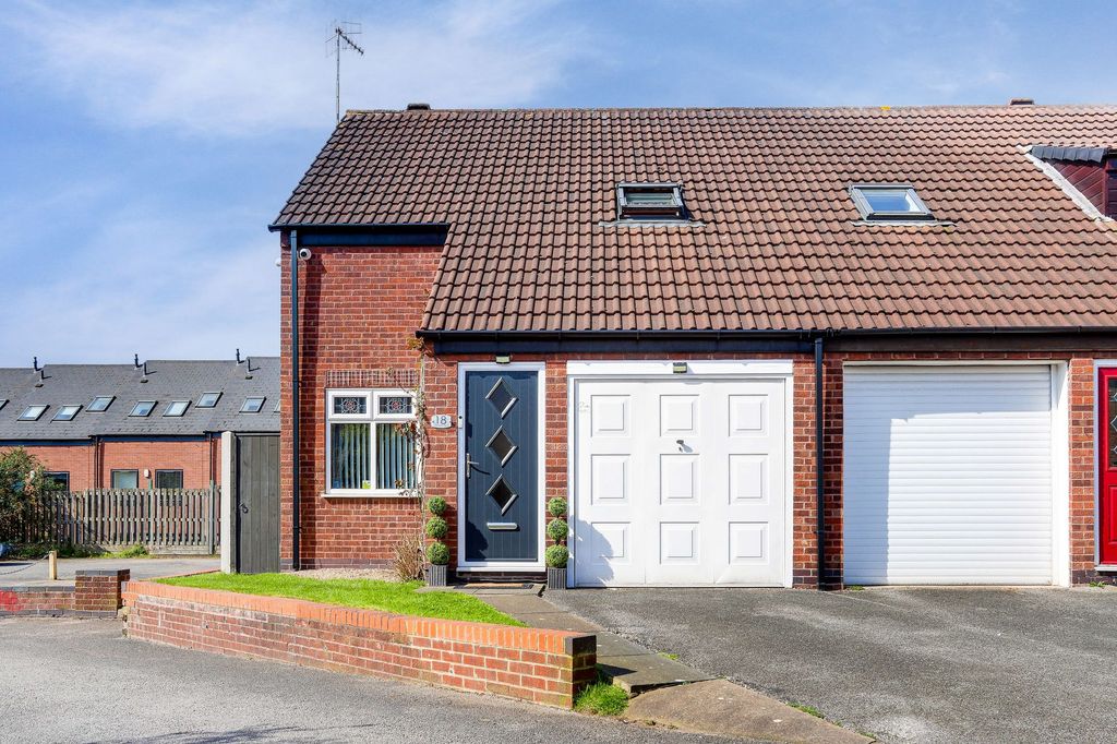 Property photo 1 of 23