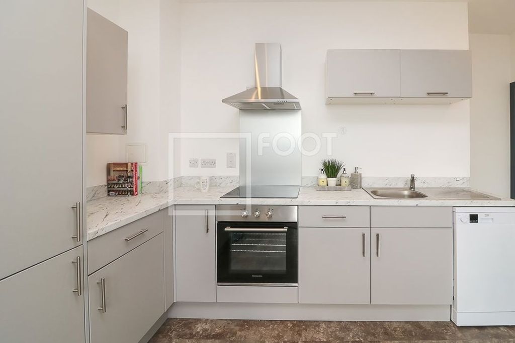 Property photo 3 of 45