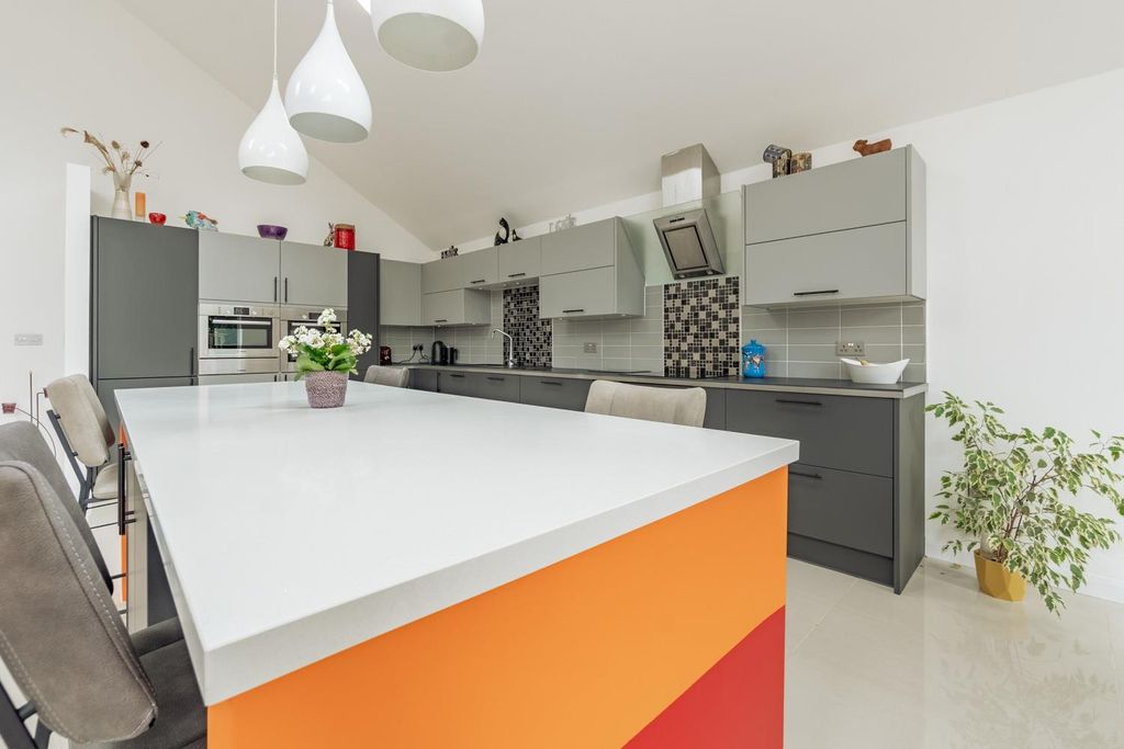 Property photo 2 of 17 Finished-10.Jpg