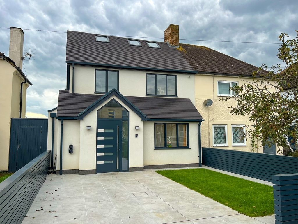 Property photo 1 of 30