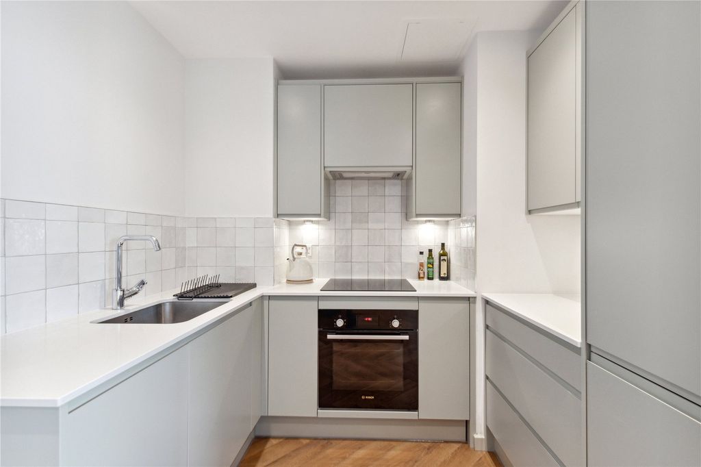 Property photo 2 of 15 Kitchen