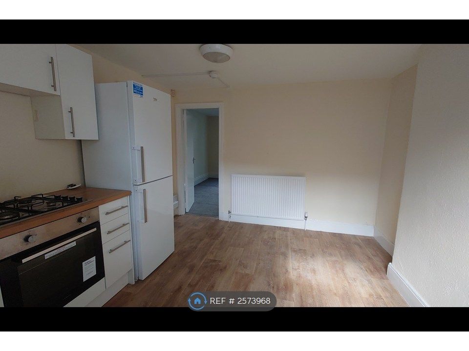 Property photo 3 of 10 Kitchen Diner