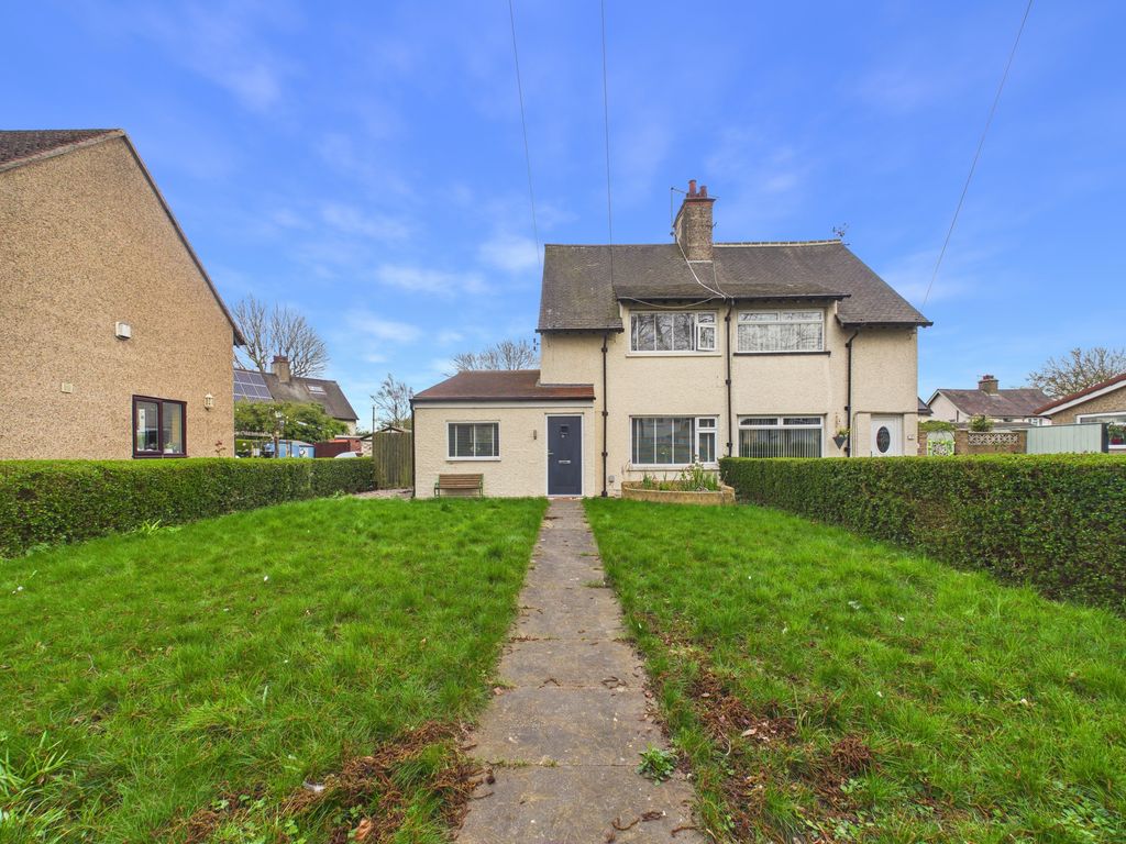 Property photo 2 of 20