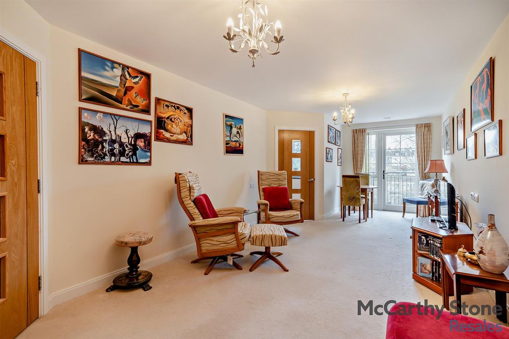 Property photo 3 of 20 Living Room