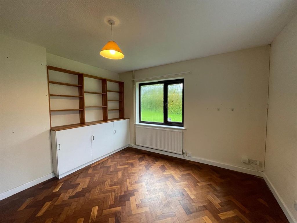 Property photo 3 of 14 Study