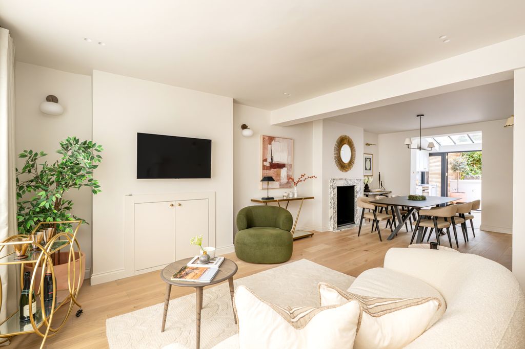 Property photo 1 of 20 Picture No. 25