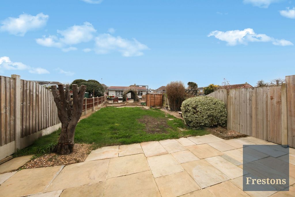 Property photo 3 of 15