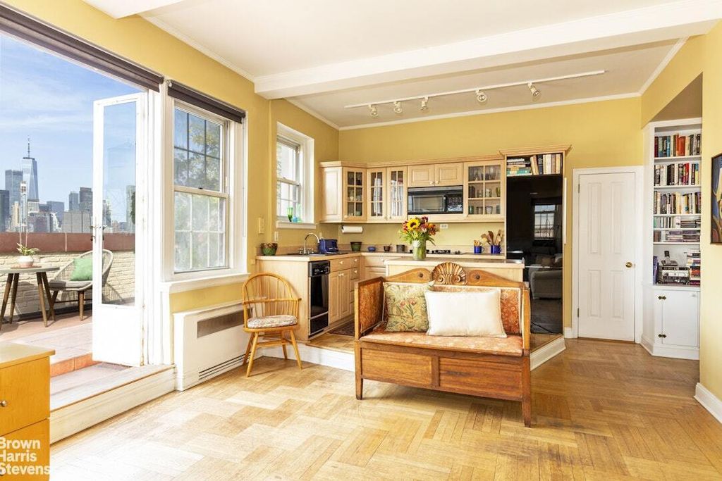 Property photo 3 of 12 <Alttext/>