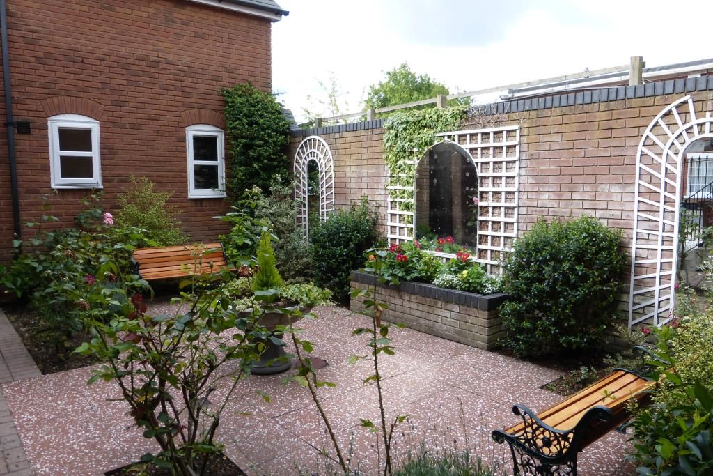 Property photo 2 of 3