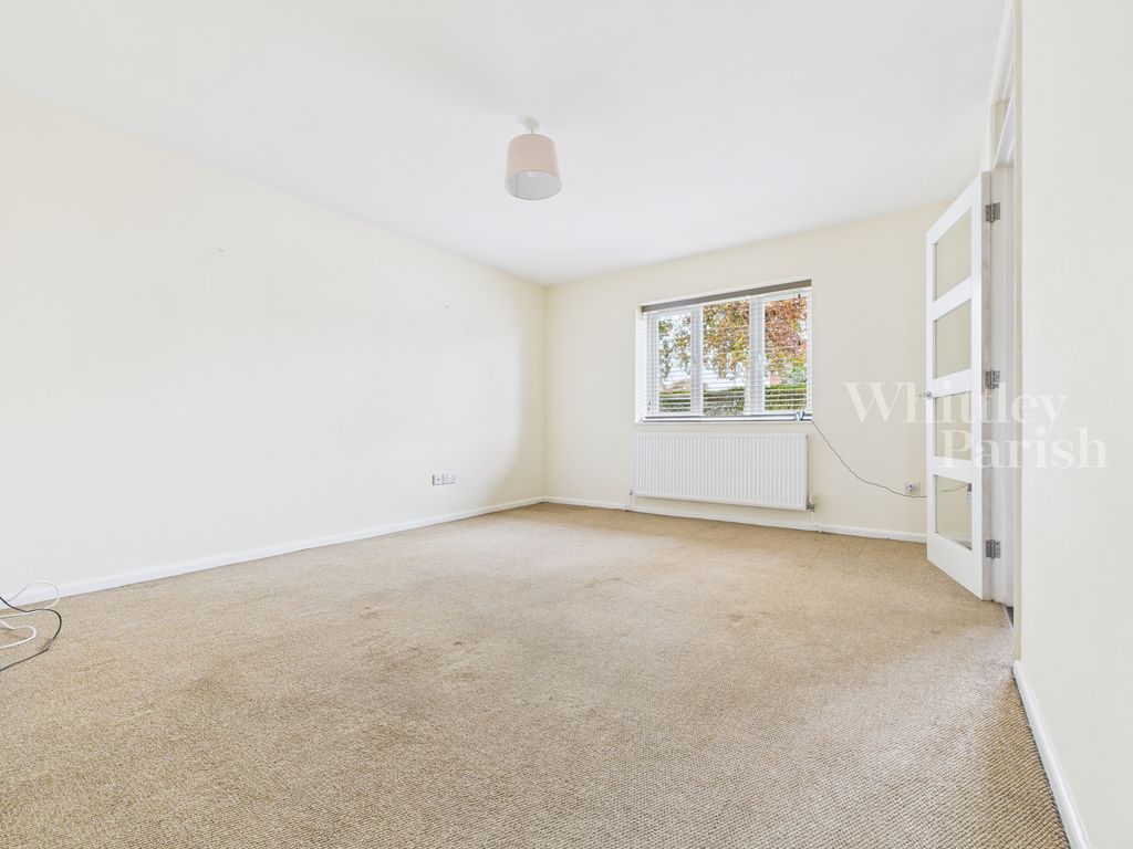 Property photo 2 of 11 Cam04332G0-Pr0547-Still003