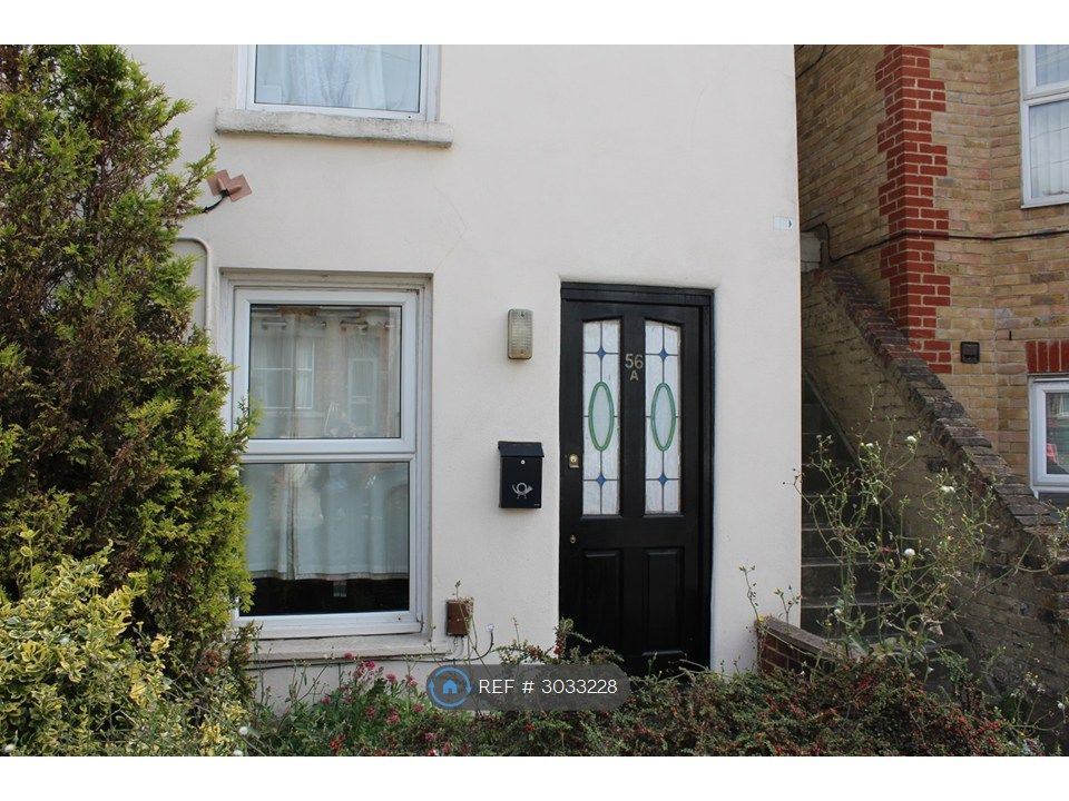 Property photo 1 of 7 Front Door