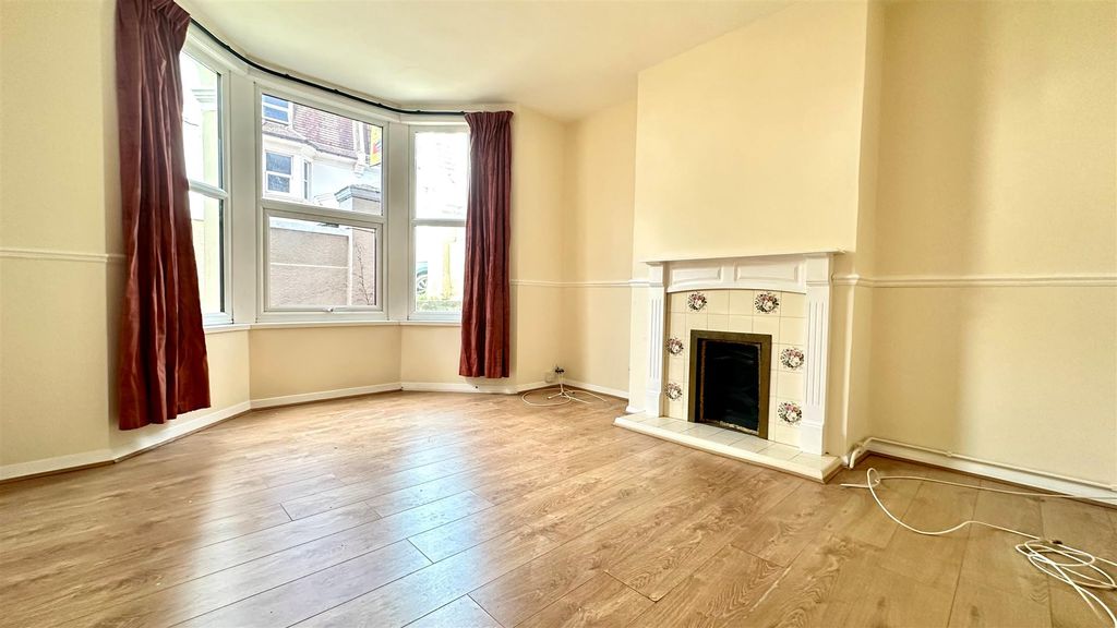 Property photo 2 of 16 13.Jpg