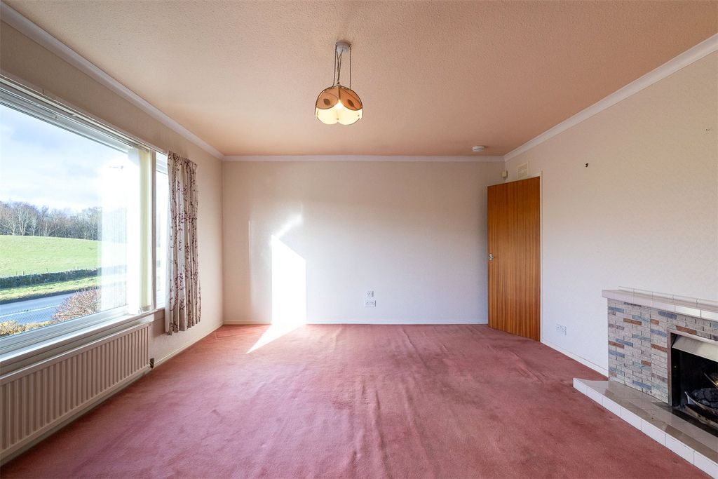 Property photo 2 of 31 Picture No. 02