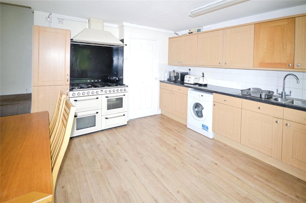 Property photo 2 of 16 Kitchen/Dining Room