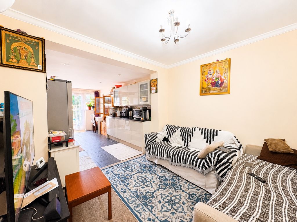 Property photo 3 of 12