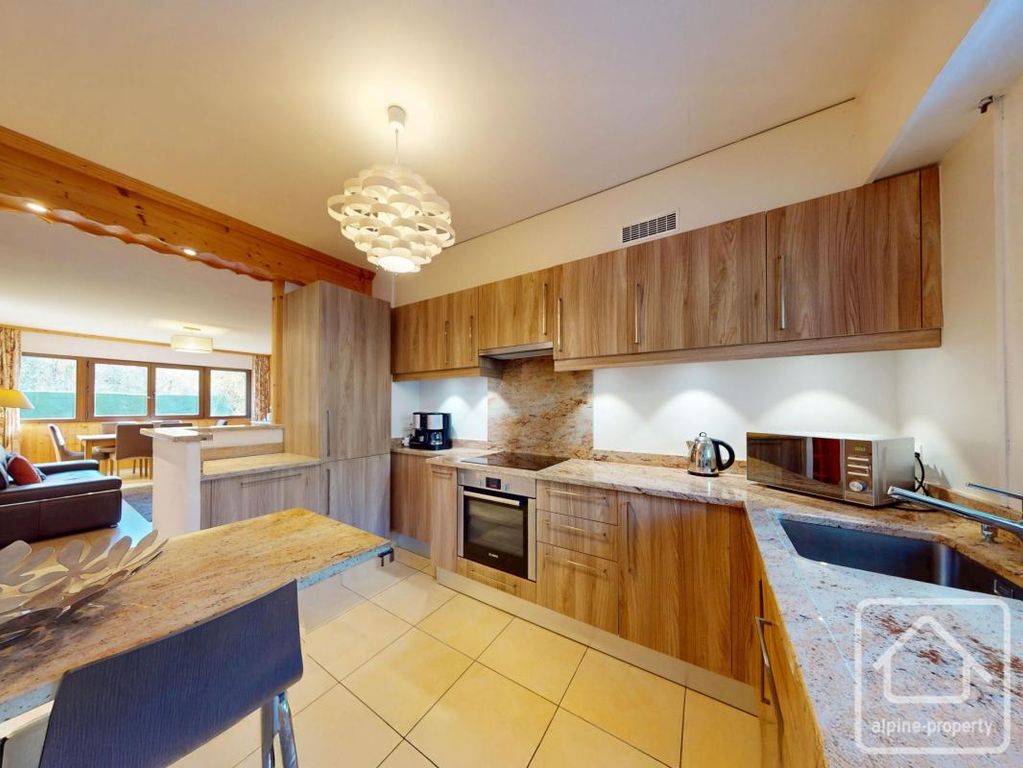 Property photo 2 of 26