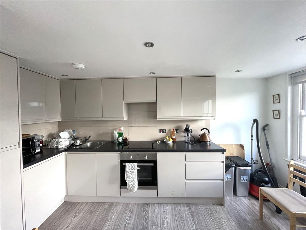 Property photo 2 of 9 Image00018.Jpeg