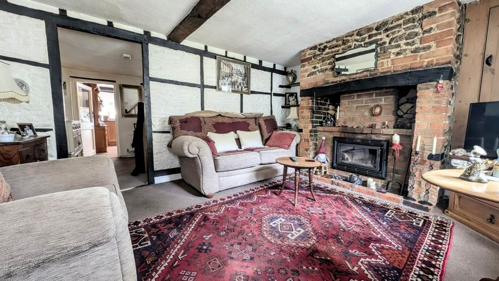 Property photo 3 of 13