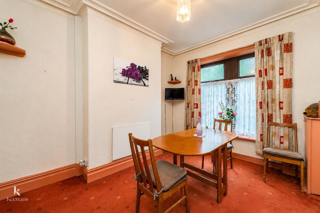 Property photo 3 of 19 Garden Street (11).Png
