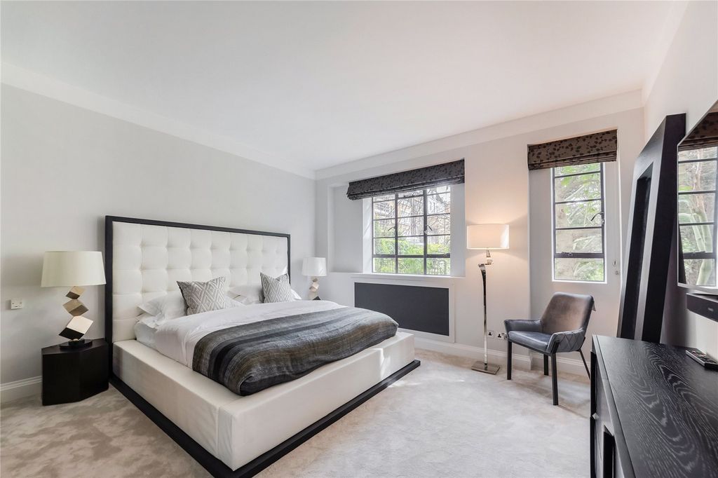 Property photo 3 of 17 Picture No. 05