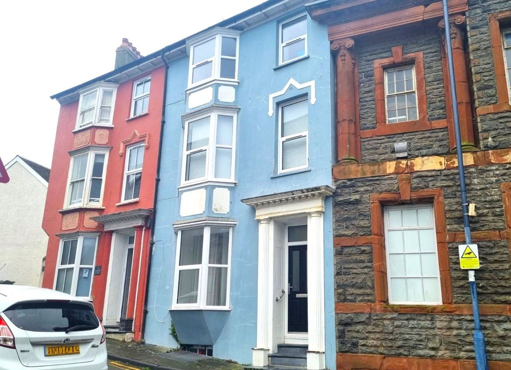 Property photo 2 of 10 Picture No. 13