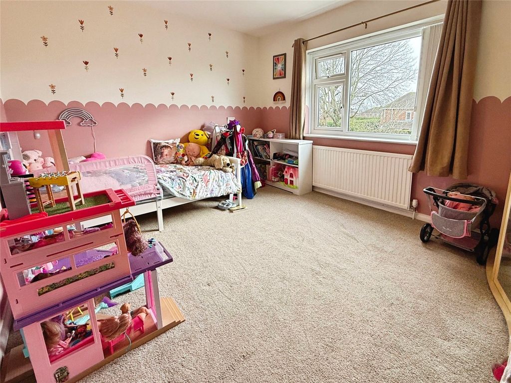 Property photo 3 of 20 Bedroom 2