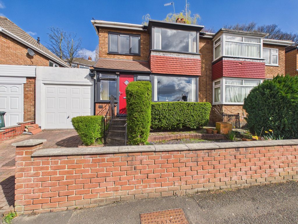 Property photo 1 of 15 External