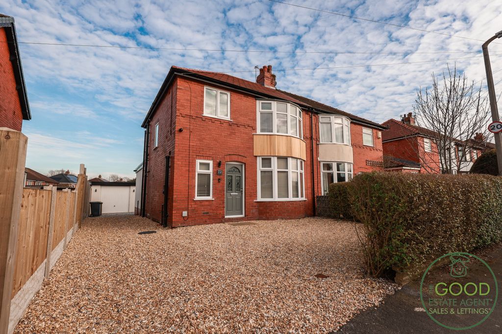 Property photo 1 of 21