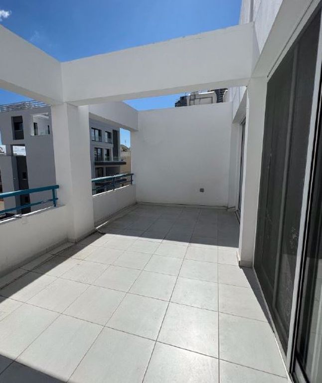 Property photo 3 of 10 Veranda