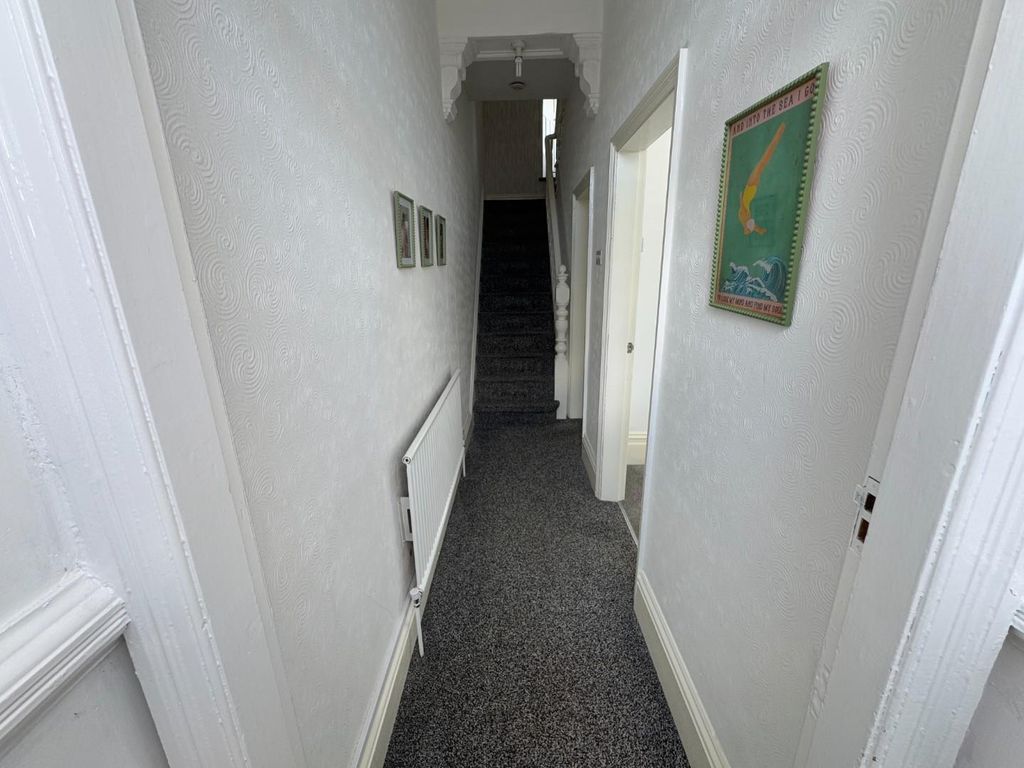 Property photo 3 of 22 Hall