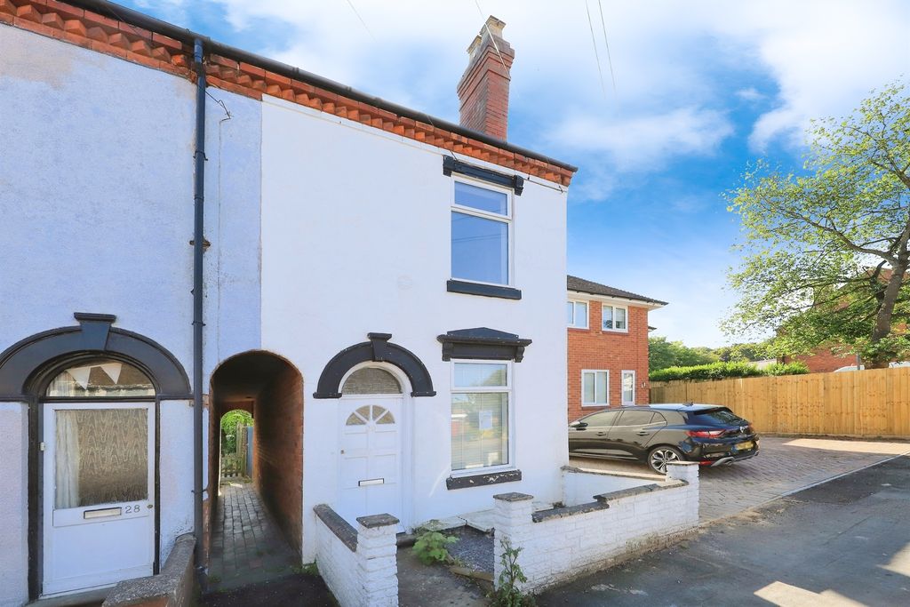 Property photo 1 of 17