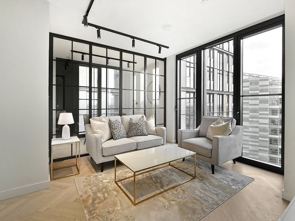 Property photo 1 of 15 One Crown Place