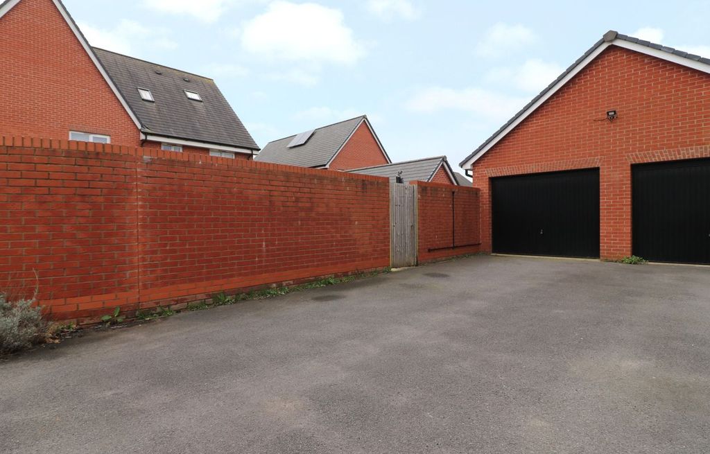 Property photo 2 of 18 Img_6654Dp