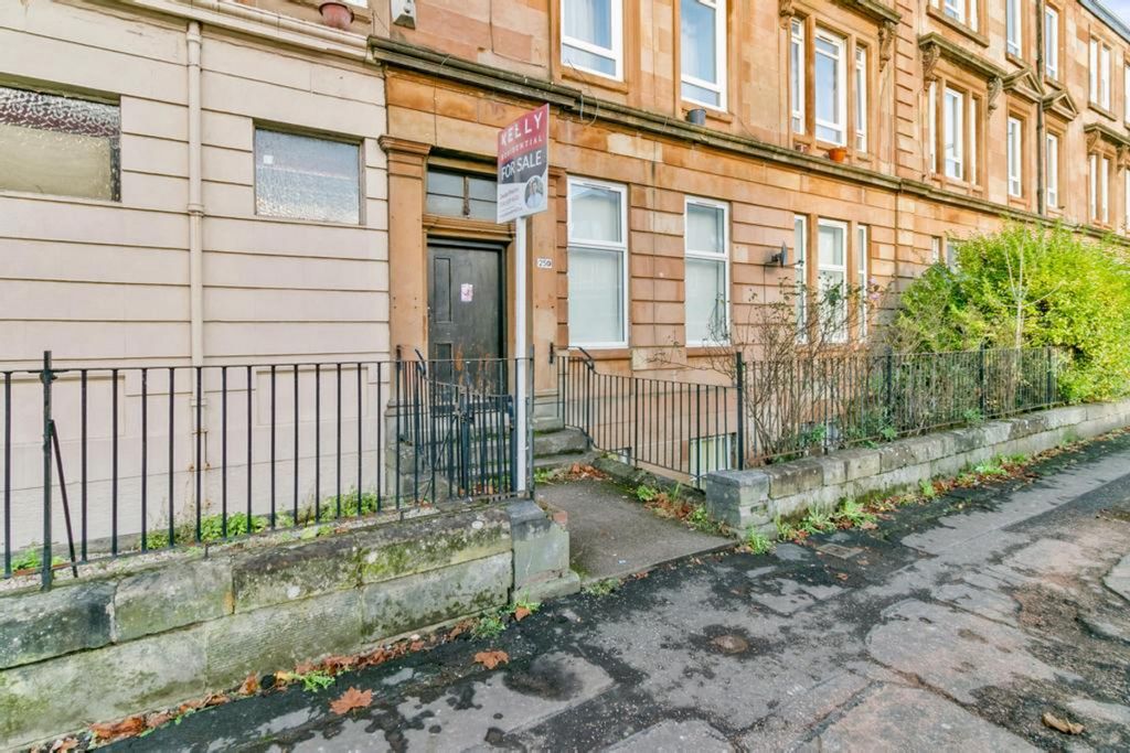 Property photo 2 of 20