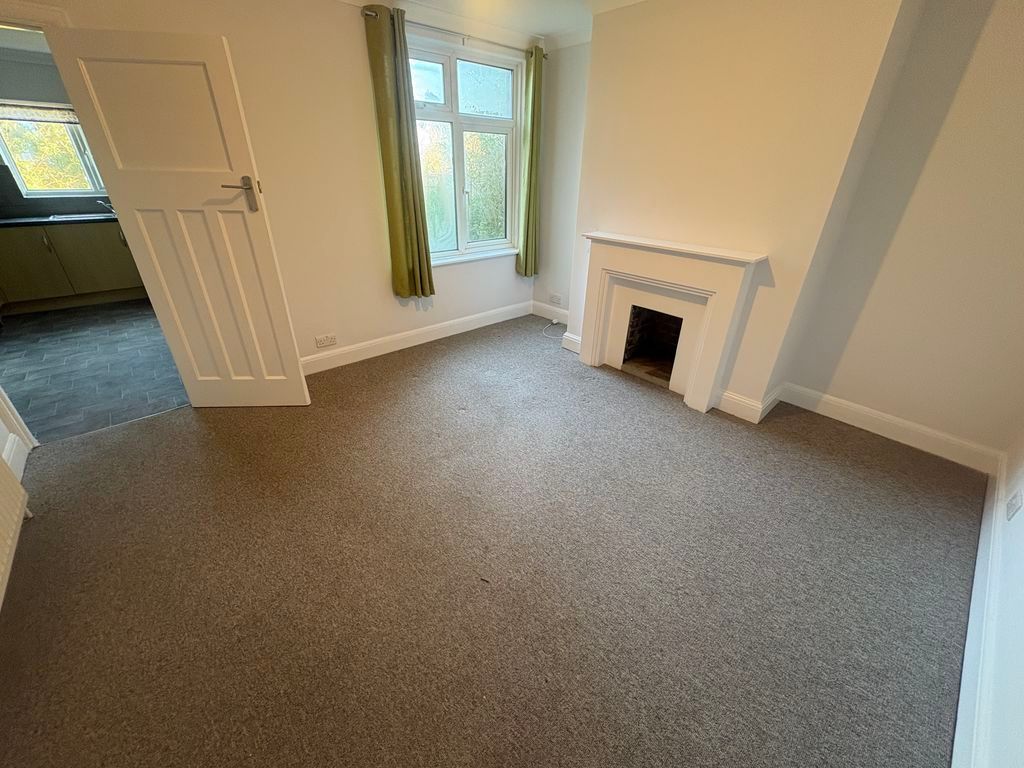 Property photo 3 of 8 Photo 3