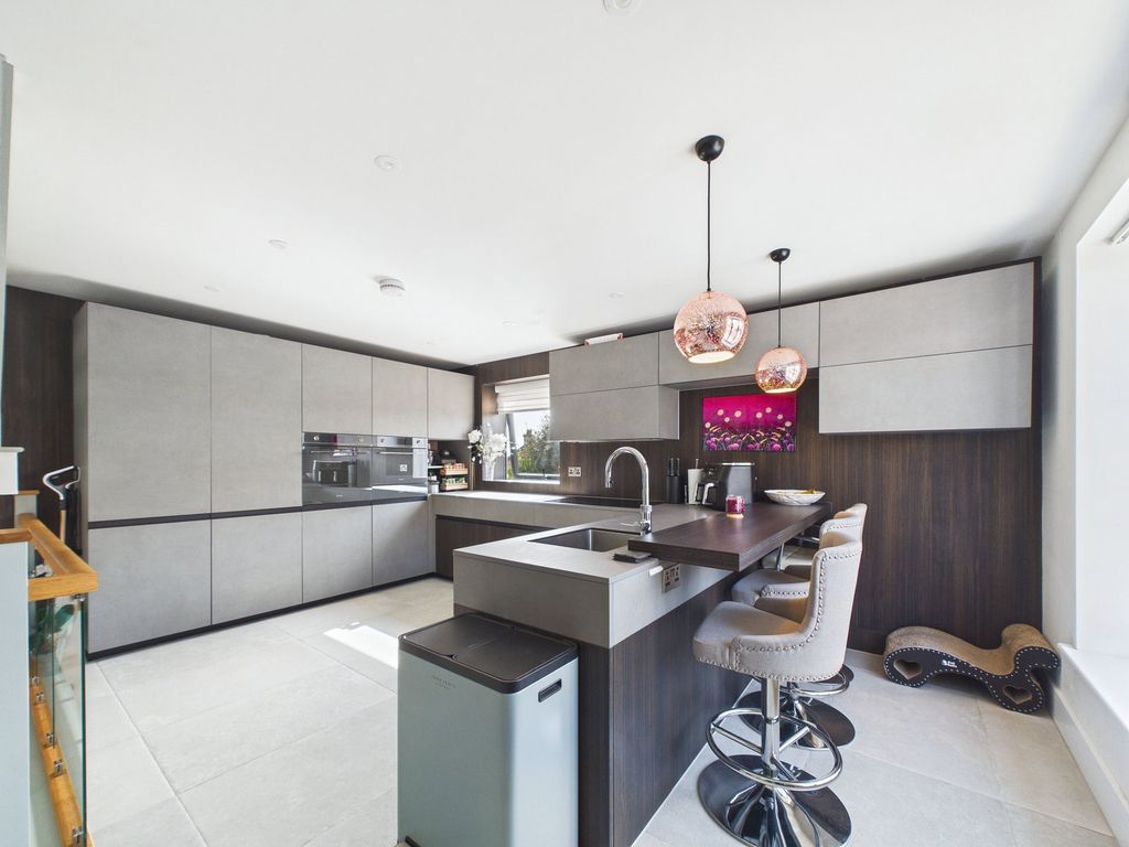 Additional image 7 of 4 bed detached house for saleLaura Grove, Preston, Paignton TQ3