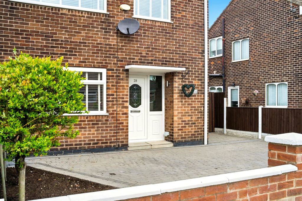 Property photo 3 of 33